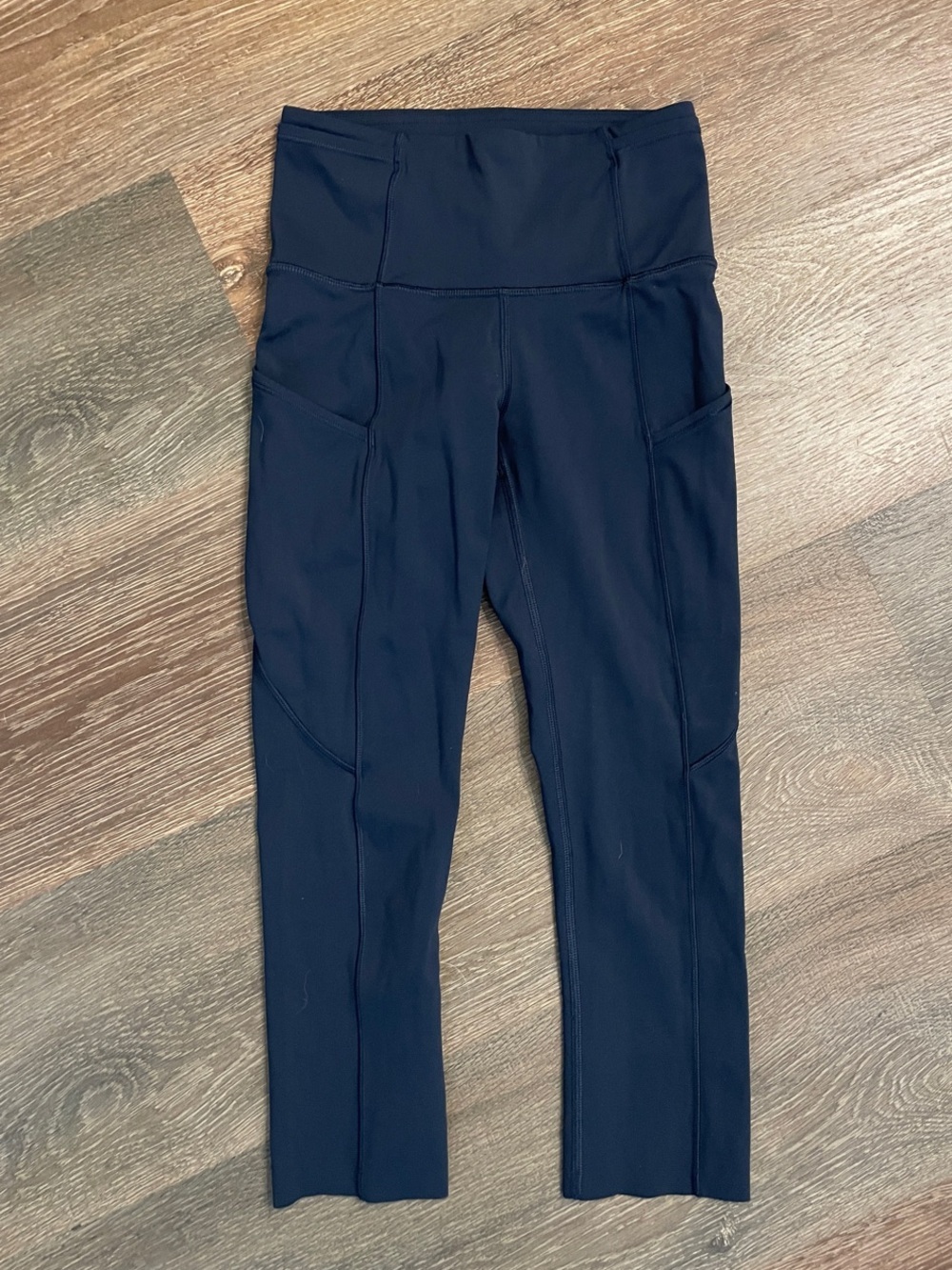 lululemon athletica Navy High-Rise Crop Leggings Size 0